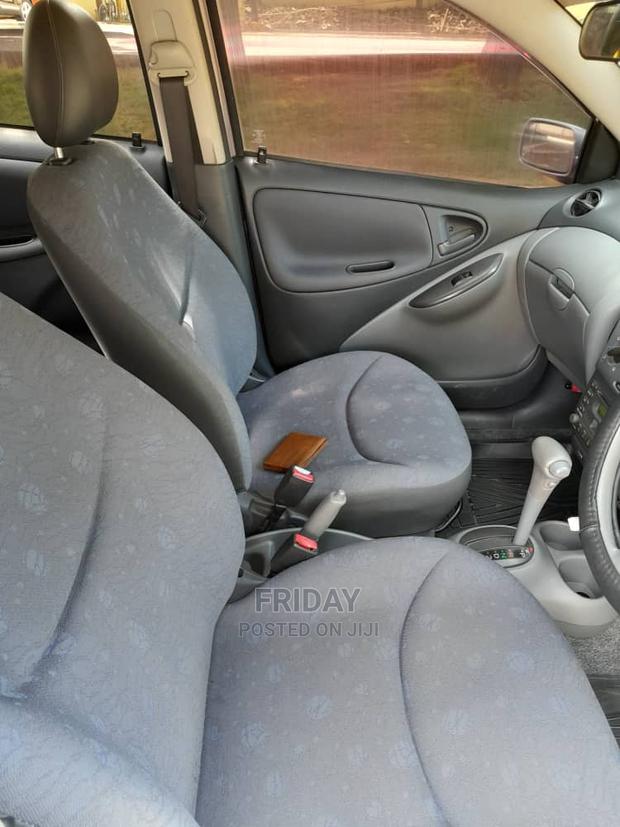 Toyota Vitz 1.0 FWD 5dr 2002 Pink
