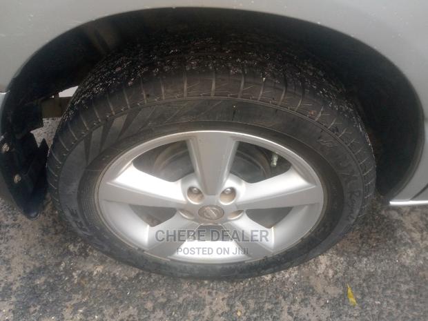 Toyota Noah 2.0 AWD (8 Seater) 2005 Silver