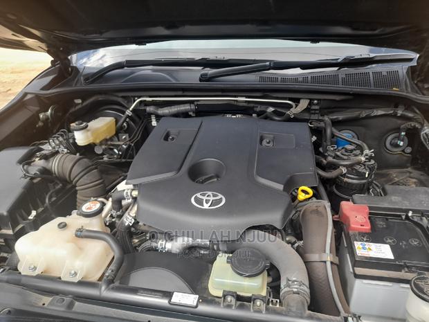 Toyota Hilux 2018 Black
