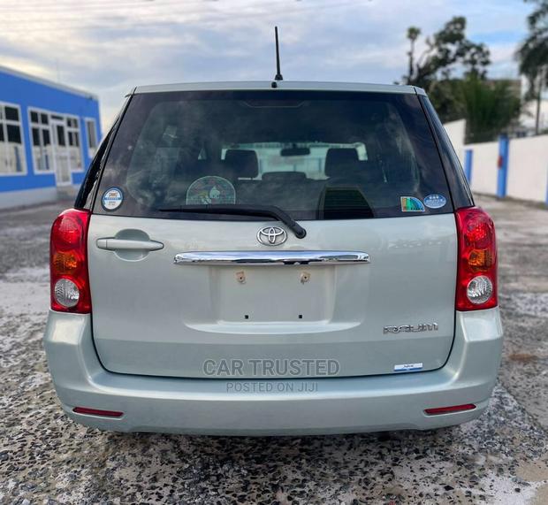 Toyota Raum 1.5 FWD 2005 Beige