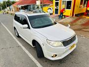 Subaru Forester 2010 White for sale