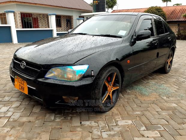 Toyota Altezza 2004 Black