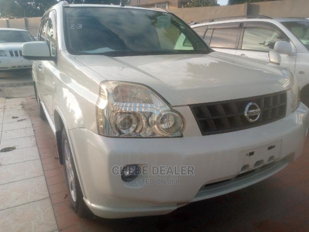 Nissan X-Trail 2.0 Petrol XE 2009 White