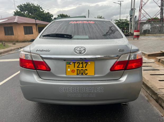 Toyota Premio 1.8 AWD 2010 Silver