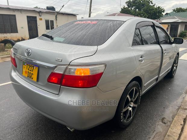 Toyota Premio 1.8 AWD 2010 Silver