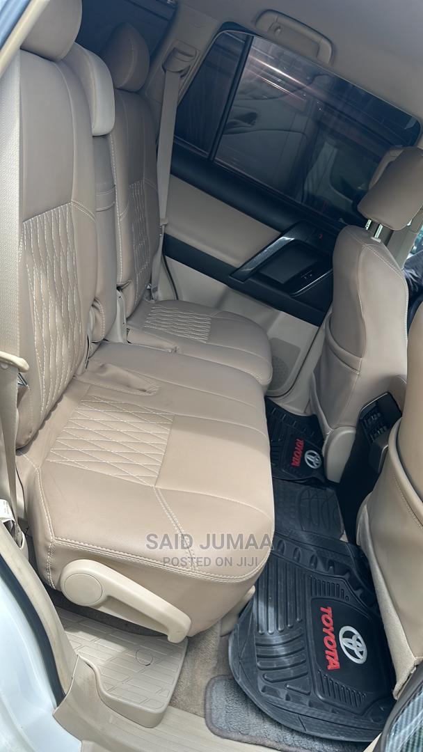 Toyota Land Cruiser Prado 2.7 i 2012 White