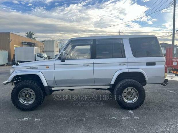 Toyota Land Cruiser Prado 1993 Silver