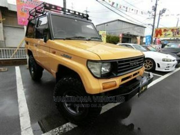 Toyota Land Cruiser Prado 1991 Yellow