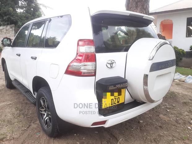 Toyota Land Cruiser Prado 2016 White