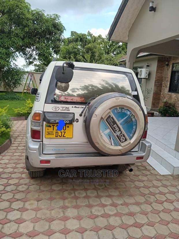 Toyota Land Cruiser Prado 3.0 D-4d 3dr 2005 White