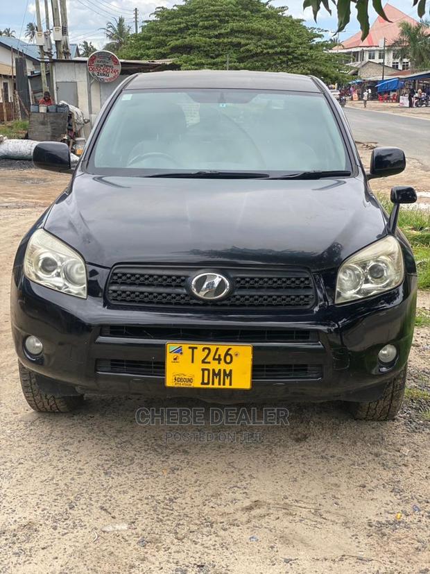 Toyota RAV4 1.8 2007 Black