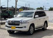 Toyota Land Cruiser 2016 White for sale