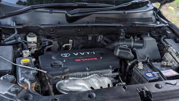 Toyota Vanguard 2010 Black