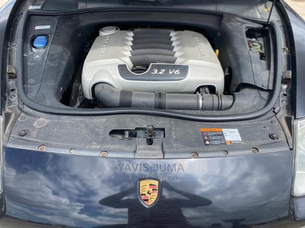 Porsche Cayenne 2005 Black