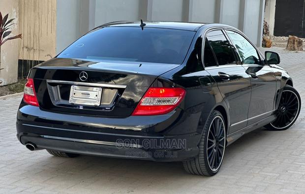 Mercedes-Benz C-Class 2008 Black