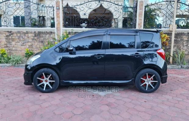 Toyota Ractis 1.5 AWD 2006 Black
