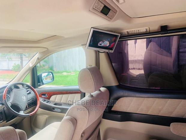 Toyota Alphard 2004 Black
