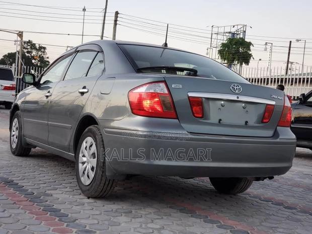 Toyota Premio 2005 Gray