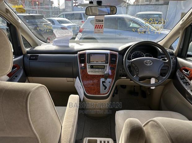 Toyota Alphard 2005 White