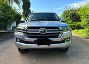 Toyota Land Cruiser 2017 Silver for sale