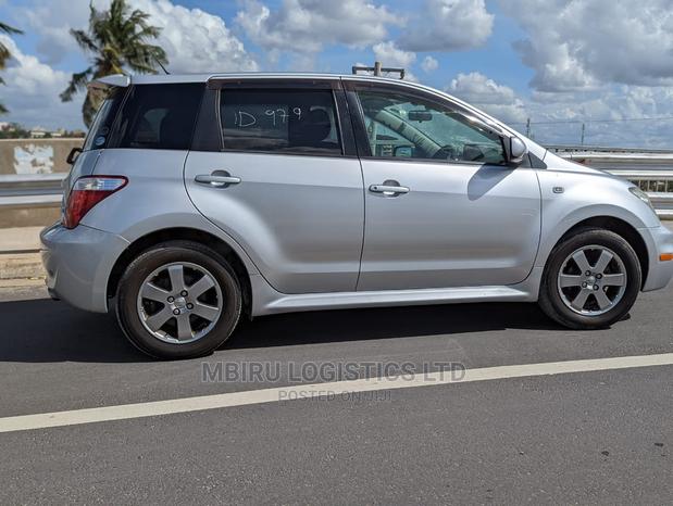 Toyota IST 2007 Silver