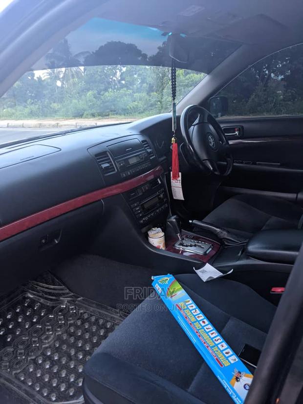 Toyota Mark II 2.0 RWD 2004 Black
