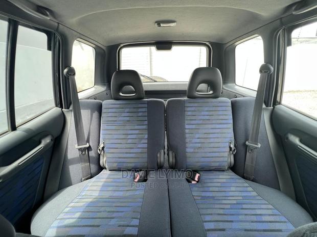 Toyota RAV4 Base 4x4 1999