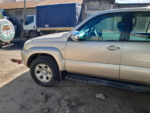 Toyota Land Cruiser Prado 2015 Gold