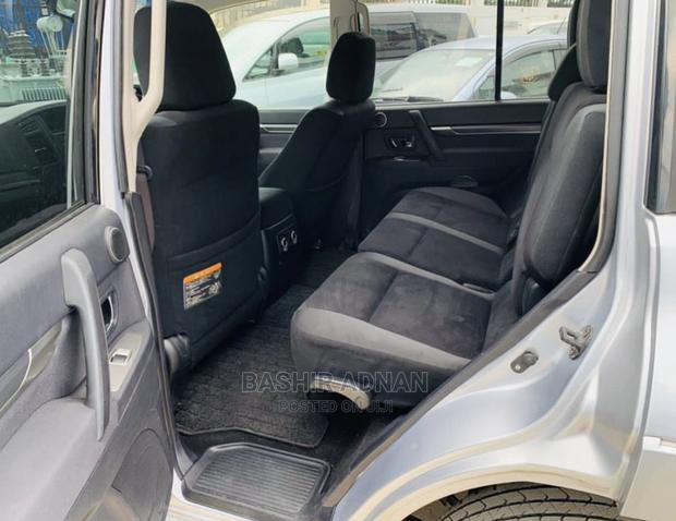 Mitsubishi Pajero Super Exceed 2006 Silver