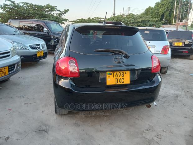 Toyota Auris 2008 Black