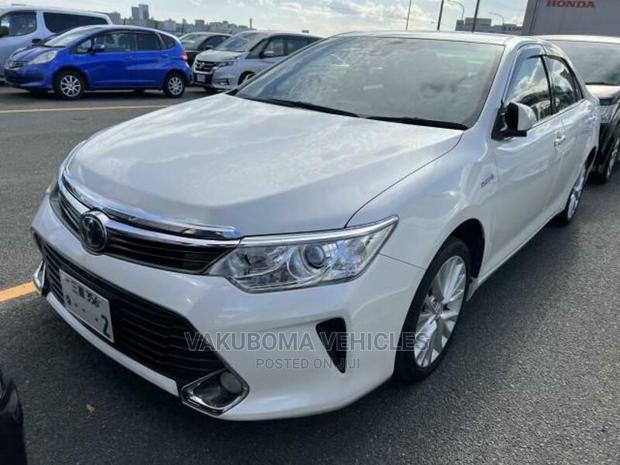 Toyota Camry 2015 Pearl