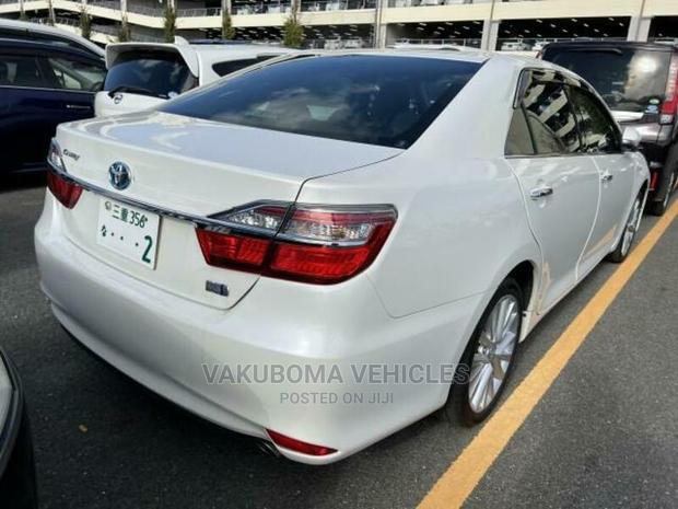 Toyota Camry 2015 Pearl