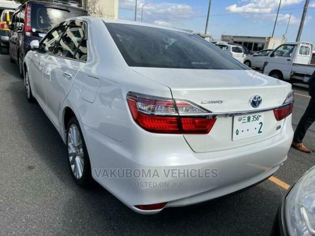 Toyota Camry 2015 Pearl
