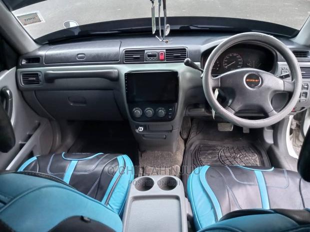Honda CR-V 1997 White