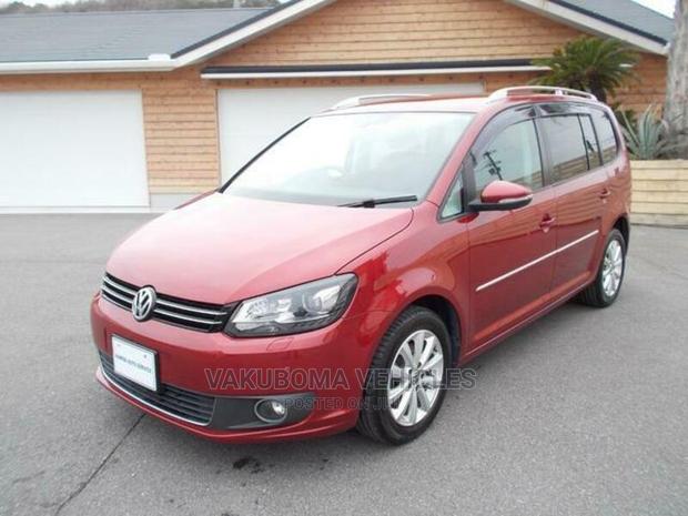 Volkswagen Touran 2012 Red