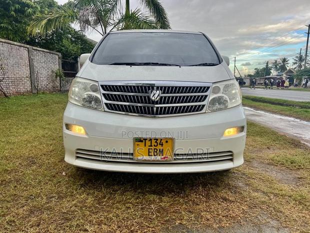 Toyota Alphard 2007 White