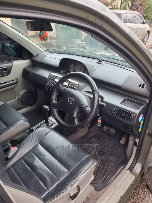 Nissan X-Trail 2.0 2006 Beige