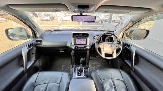 Toyota Land Cruiser Prado 2.7 I 2012 Black