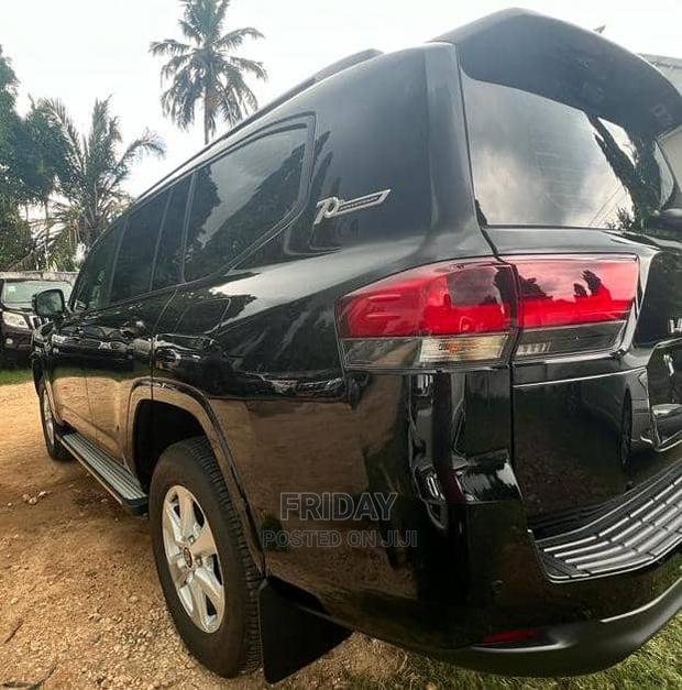 New Toyota Land Cruiser 2022 Black