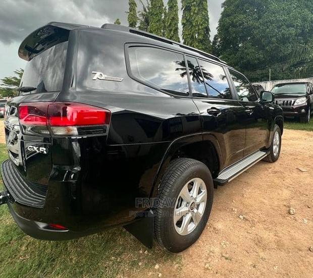 New Toyota Land Cruiser 2022 Black