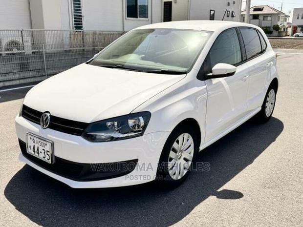 Volkswagen Polo 2012 Pearl