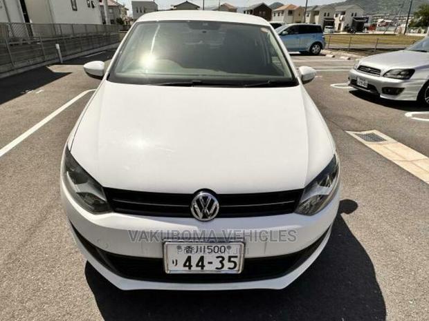Volkswagen Polo 2012 Pearl
