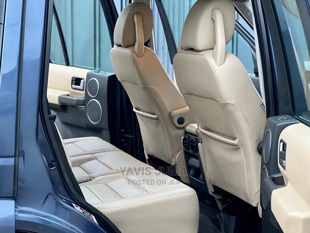 Land Rover Discovery 2006 Blue