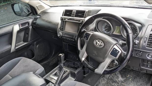 Toyota Land Cruiser Prado 2016 Gray