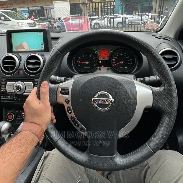 Nissan Dualis 2009 Gold