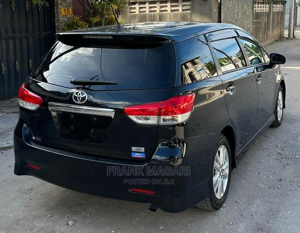 Toyota Wish 2010 Black