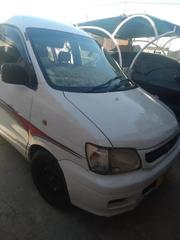 Toyota Noah 2.0 FWD (8 Seater) 2004 White for sale