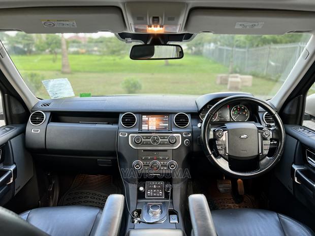 Land Rover Discovery 2014 Beige
