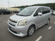 Toyota Noah 2008 Silver for sale