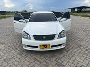 Toyota Crown Royal 2.5 2003 White for sale